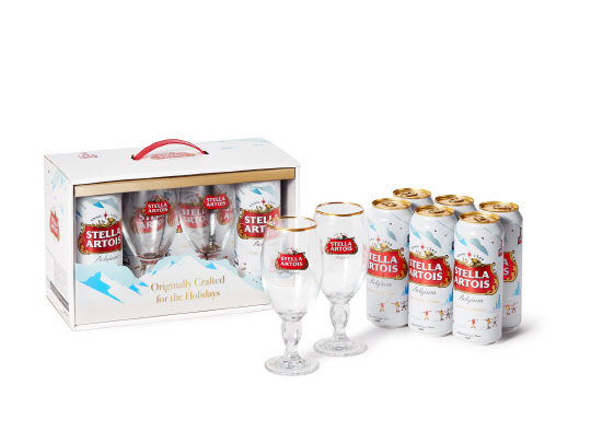 '스텔라 아르투아(Stella Artois)'가 크리스마스 시즌을 맞아 한정판 패키지인 '홀리데이 기프트팩'을 출시한다고 28일 밝혔다.<오비맥주 제공>